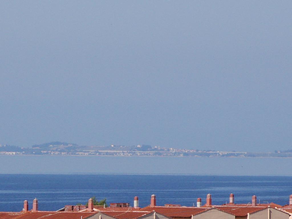 Apartments Karpetis A Green Paradise Psakoudia Room photo
